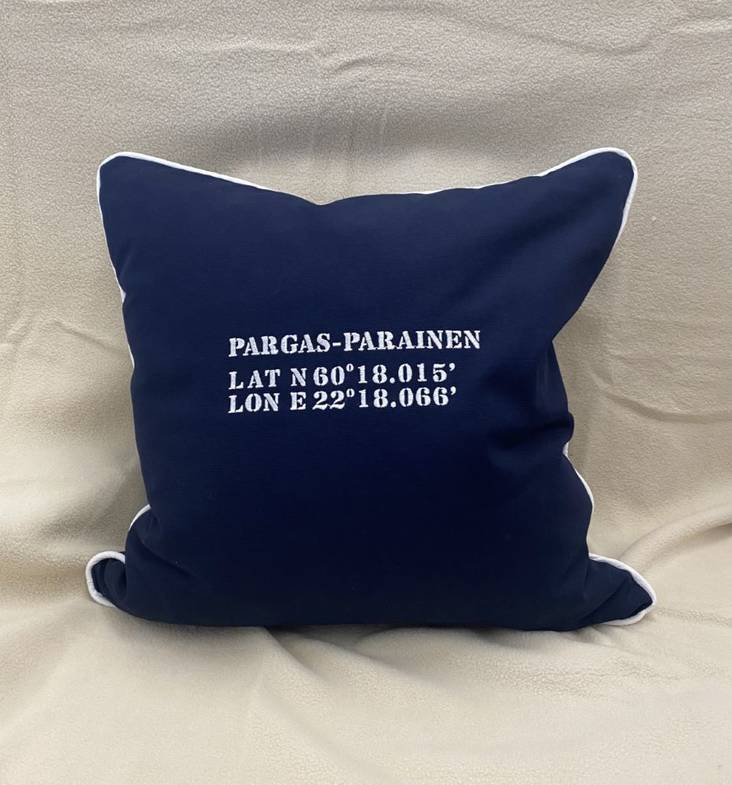 Tyynyliina omilla koordinaateilla - Merihenkinen sisustus - 204001 - 2