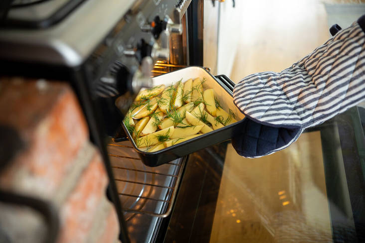 Patakinnas sinivalkoinen - Patalaput ja pannunaluset - 411267 - 1