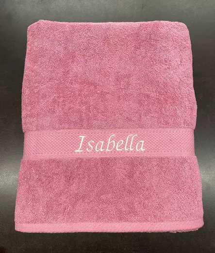 Nimipyyhe 90x150cm - Personoidut tuotteet - 410004_nimi - 1